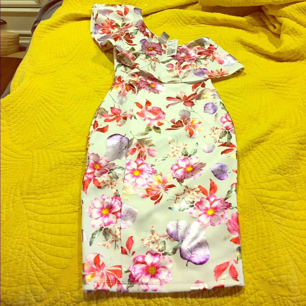 White and floral dress size Small