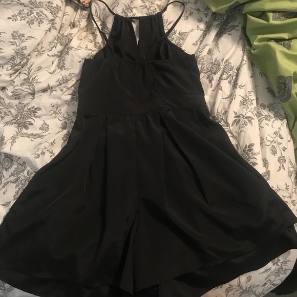 Hollister Romper - Picture 2 of 3