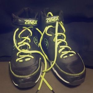 ZUMBA Dance tennis shoes.  Women’s size 11