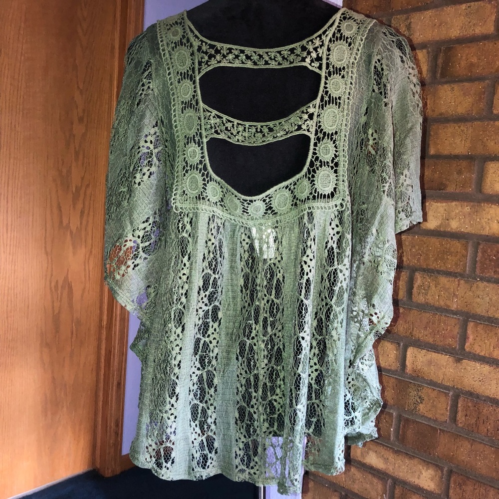 EVOGUES SPECTACULAR OLIVE SHEER CROCHETED TOP - Picture 5 of 8
