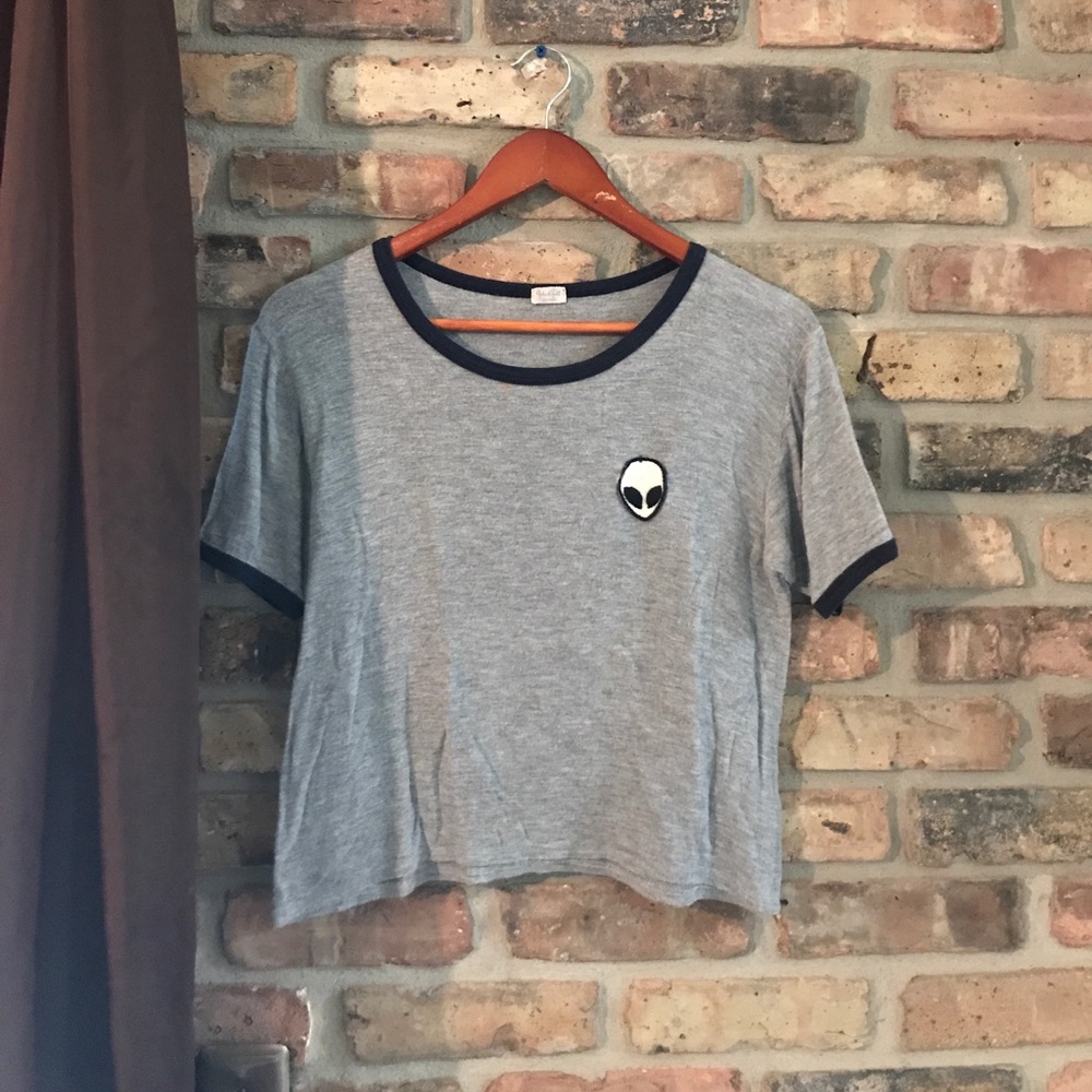 Alien head soft crop top