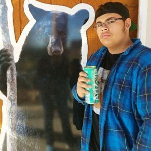 Meet your Posher, Diego