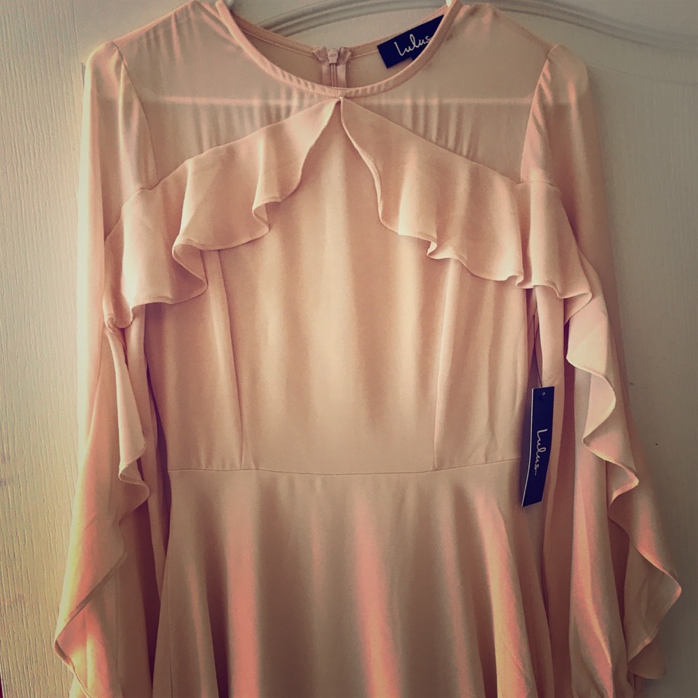 GORGEOUS LIGHT PINK RUFFLE DRESS