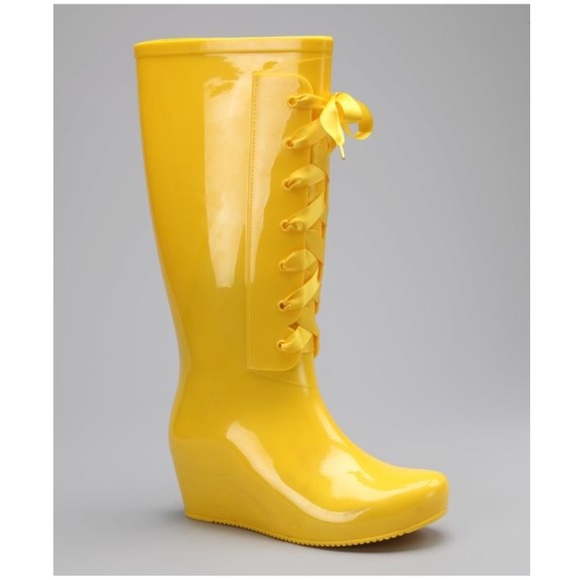 chinese laundry lace up boots