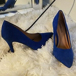 Colbalt blue pumps