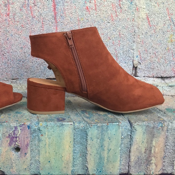 PEEP TOE OPEN BLOCK HEEL BOOTIES - Picture 3 of 3