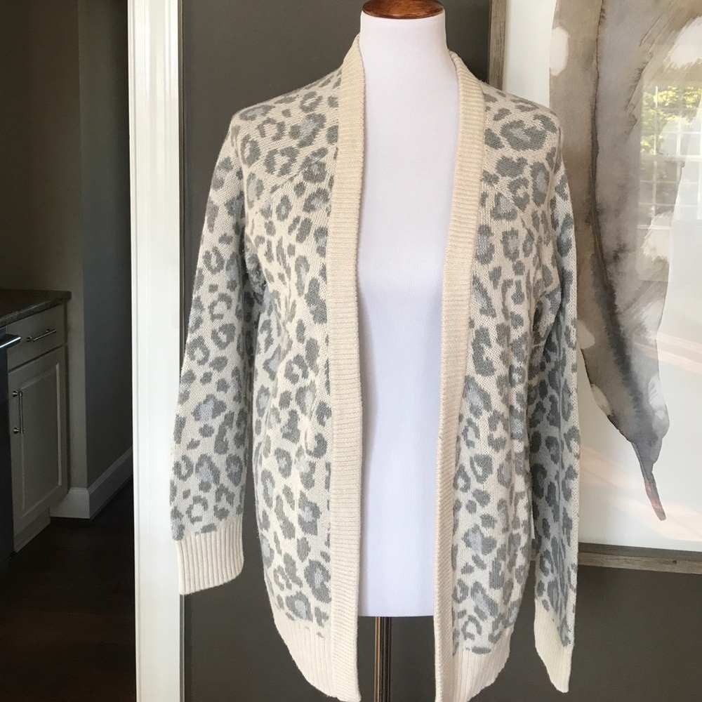 Gap Sweater Size M