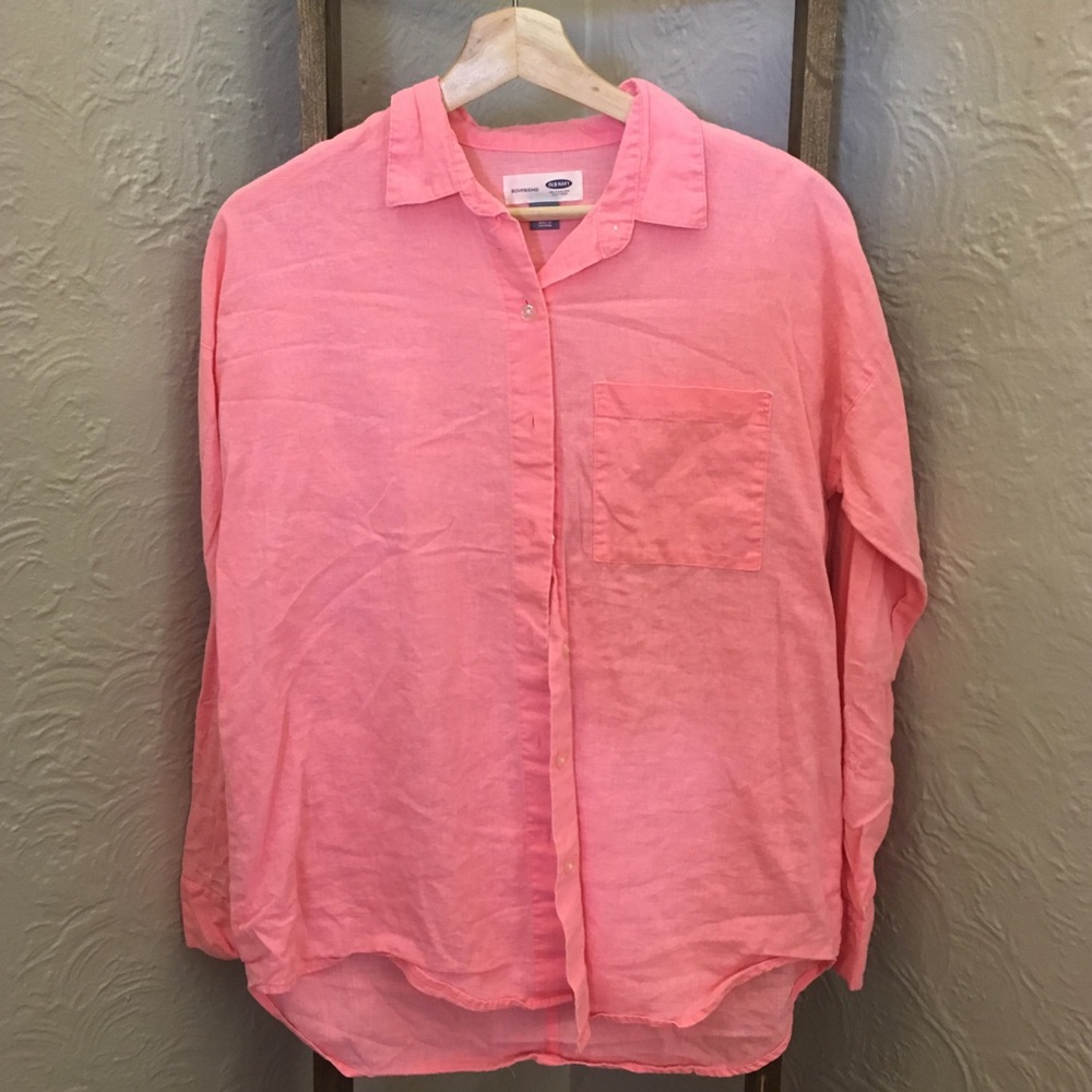 Old Navy Boyfriend button up. Light pink color.