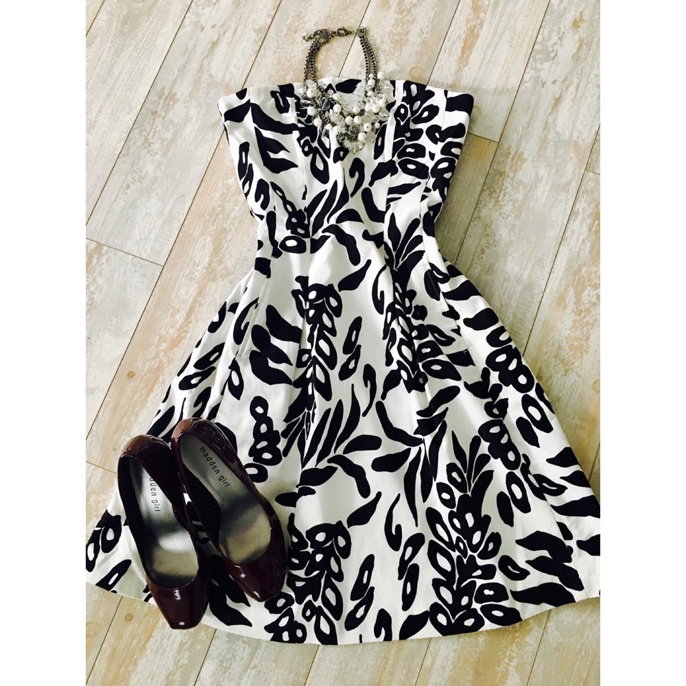 White House Black Market Dress