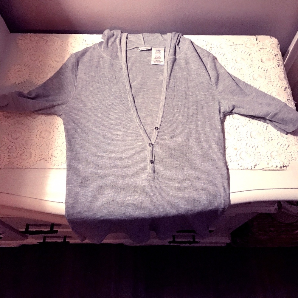 3/4 Sleeve Hooded Top