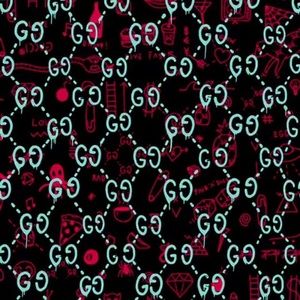 Meet your Posher, Adriana