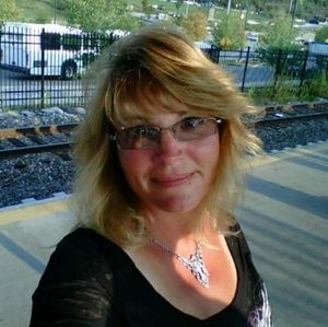 Meet your Posher, Denise