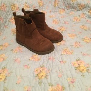 Gap toddler brown suede size 8 boots.