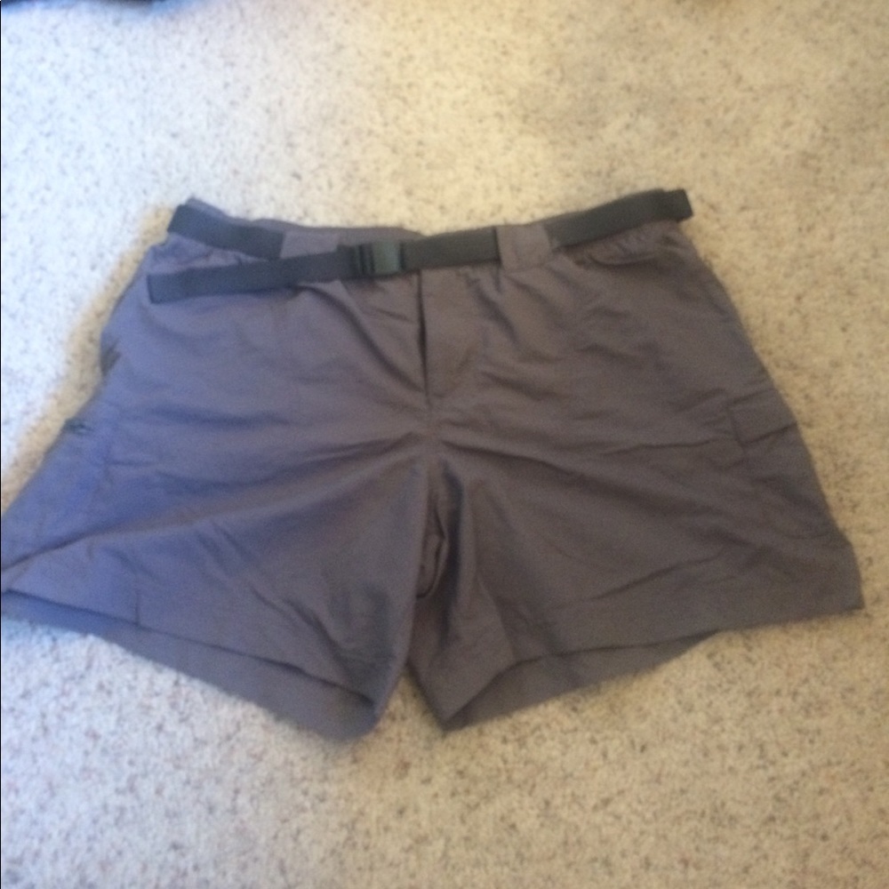 EUC Columbia shorts