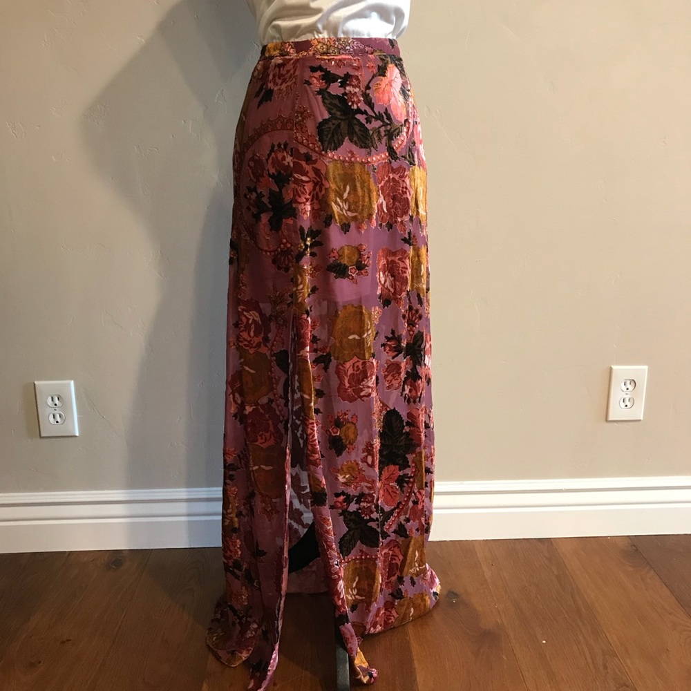 Tobi floral top & skirt - NEW