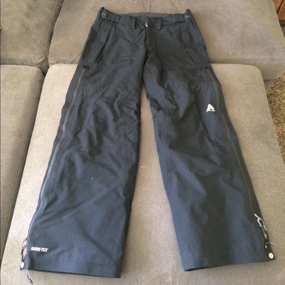 Nike ACG Snow Pants