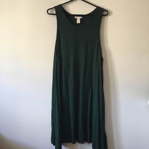 Basic Swing Dress with Pockets in Forest Green
