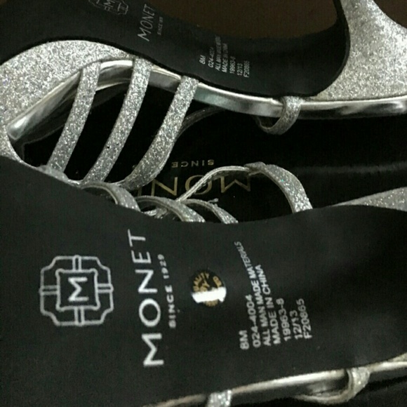 Pumps - Picture 3 of 4