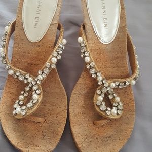 Pearl and rhinestone wedges