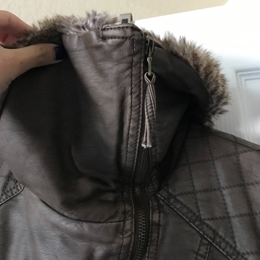 NWOT Guess Leather Jacket with Fur - Picture 5 of 8