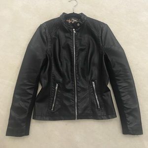 ✨SALE✨Black Rivet Leather Jacket