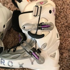 Roxy ski boots size 7
