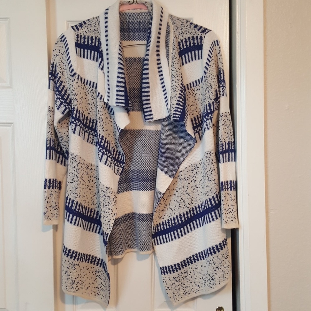 Women's sweater