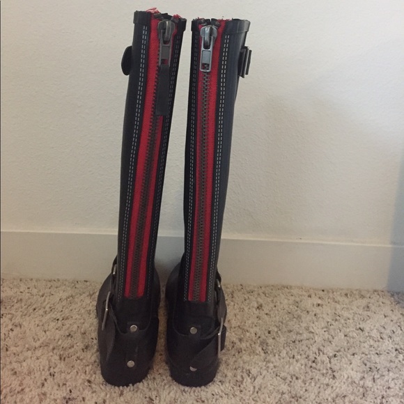 Steve Madden Rubber Rain Boots - Picture 2 of 3