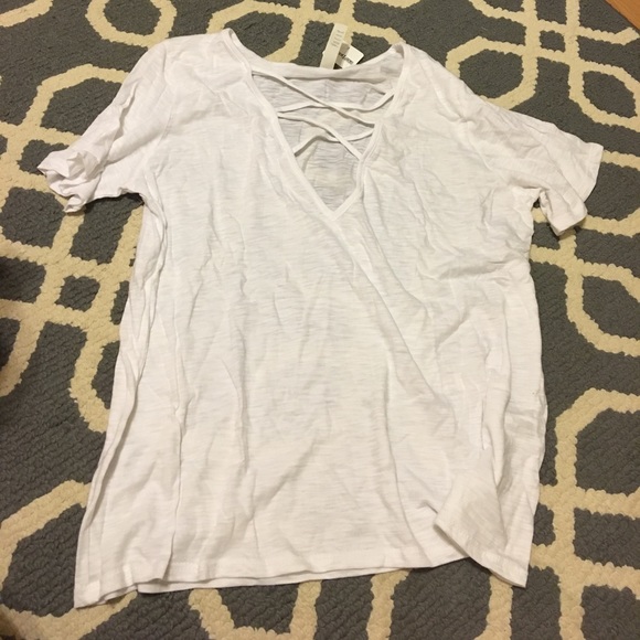 White criss-cross tee - Picture 1 of 1