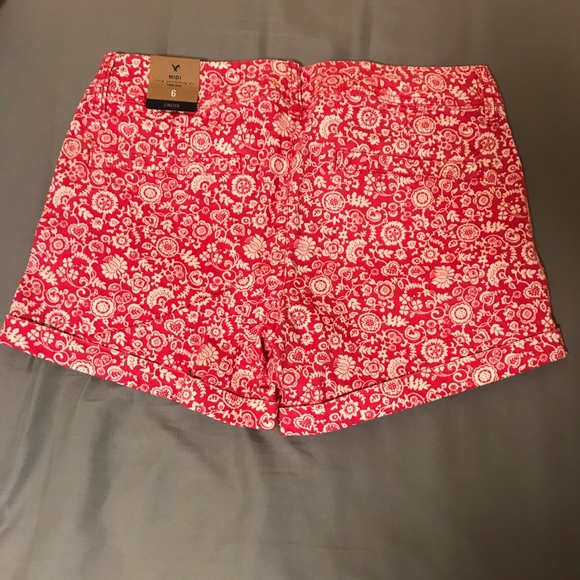 American Eagle pink floral shorts - Picture 3 of 4