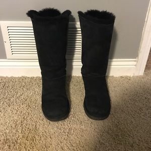 Black bailey bow Ugg’s