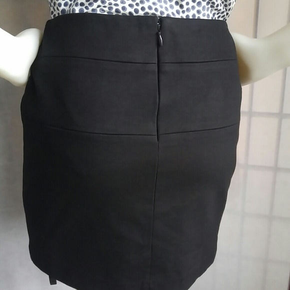 Skirt - Picture 3 of 7