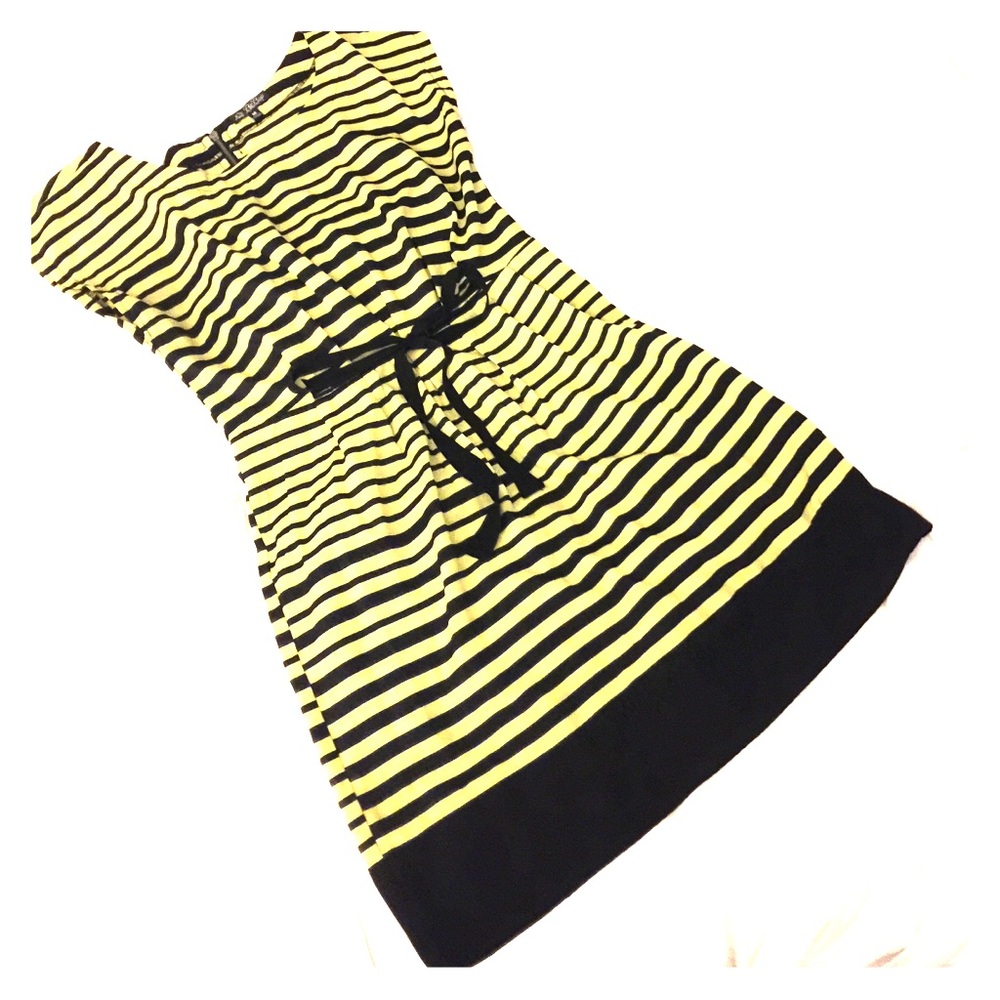 Yellow and Black dress with front tie 🐝