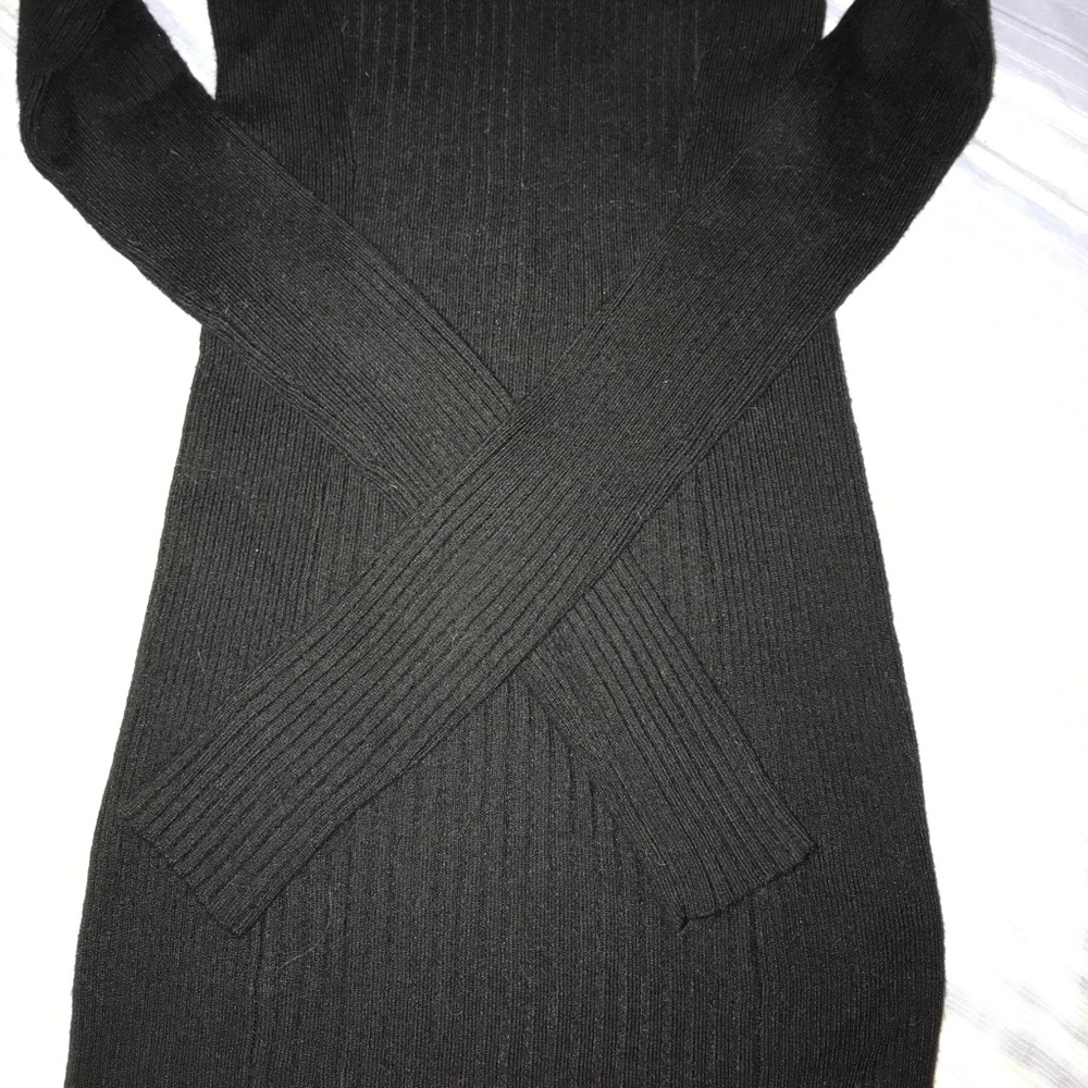 Sweater - Picture 3 of 4