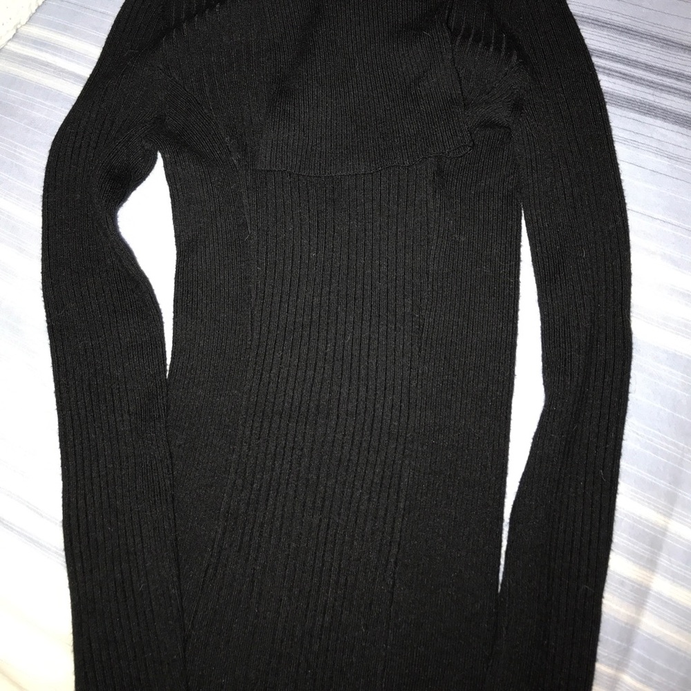 Sweater - Picture 4 of 4