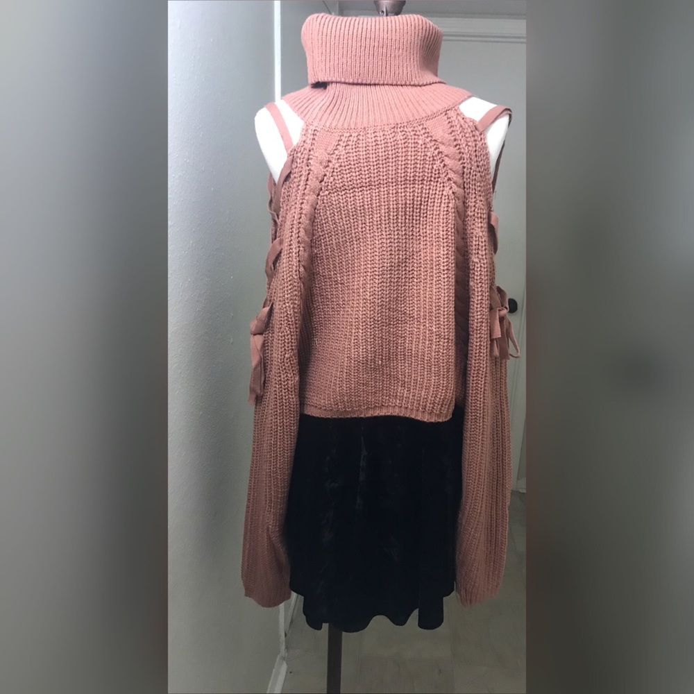 Callie Sweater ✨ - Picture 7 of 7