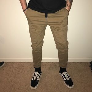 Men’s Drop Crotch Joggers!