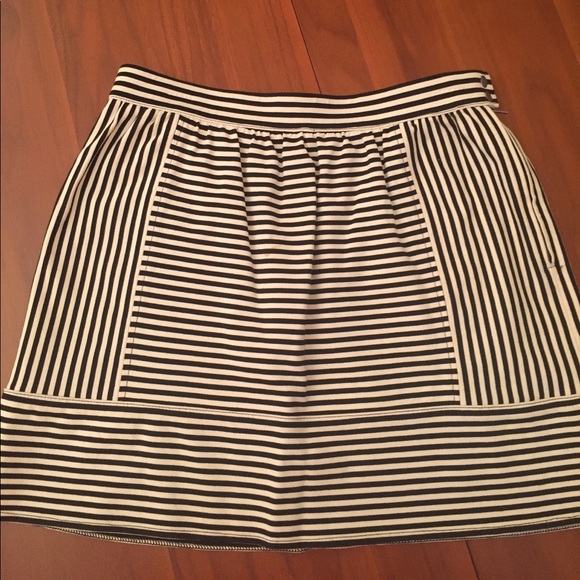 Madewell Dresses & Skirts - Cute Madewell skirt!!