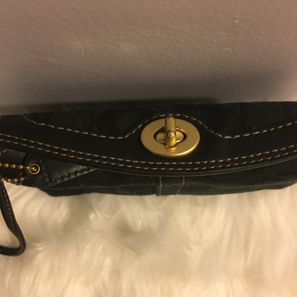 Coach Wristlet - blk - Picture 3 of 4