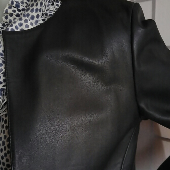 Coat - Picture 3 of 8