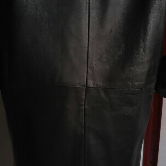 Coat - Picture 5 of 8