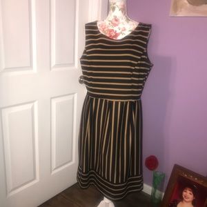 A cute dress with pockets!