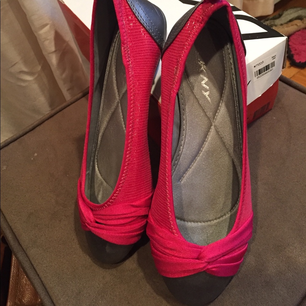 Pink shoes