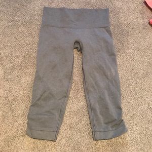 Lululemon gray “ebb and flow pant” size 6