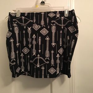 Black and white patterned shirt