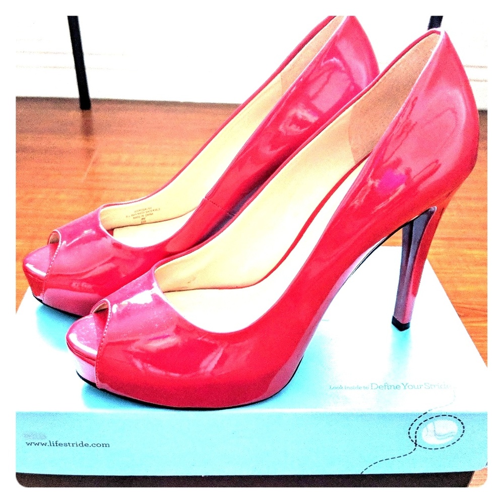 Red Guess peep toe heels - size 8