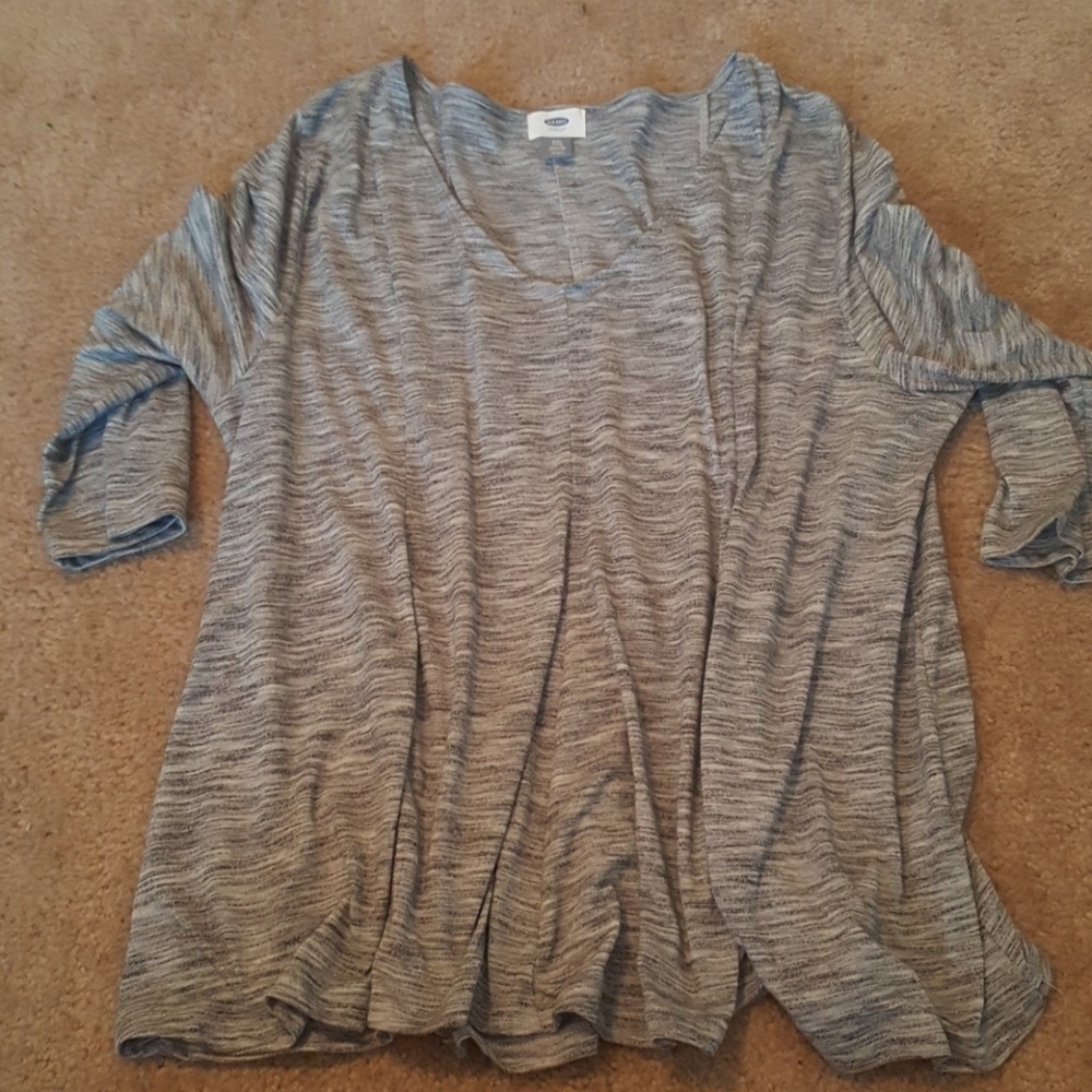 3/4 Sleeve Flowy Shirt