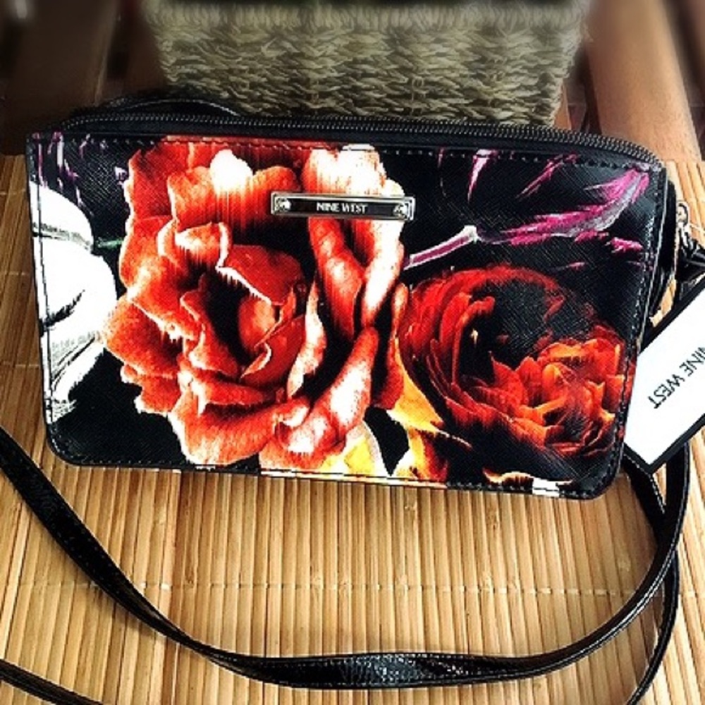 NINE WEST Cross body ❤️