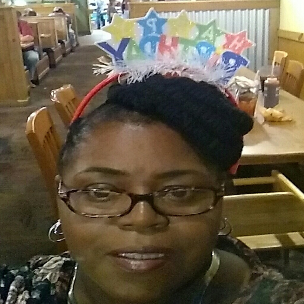 Meet your Posher, Deborah