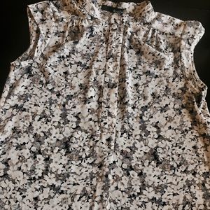 Floral sleeveless blouse